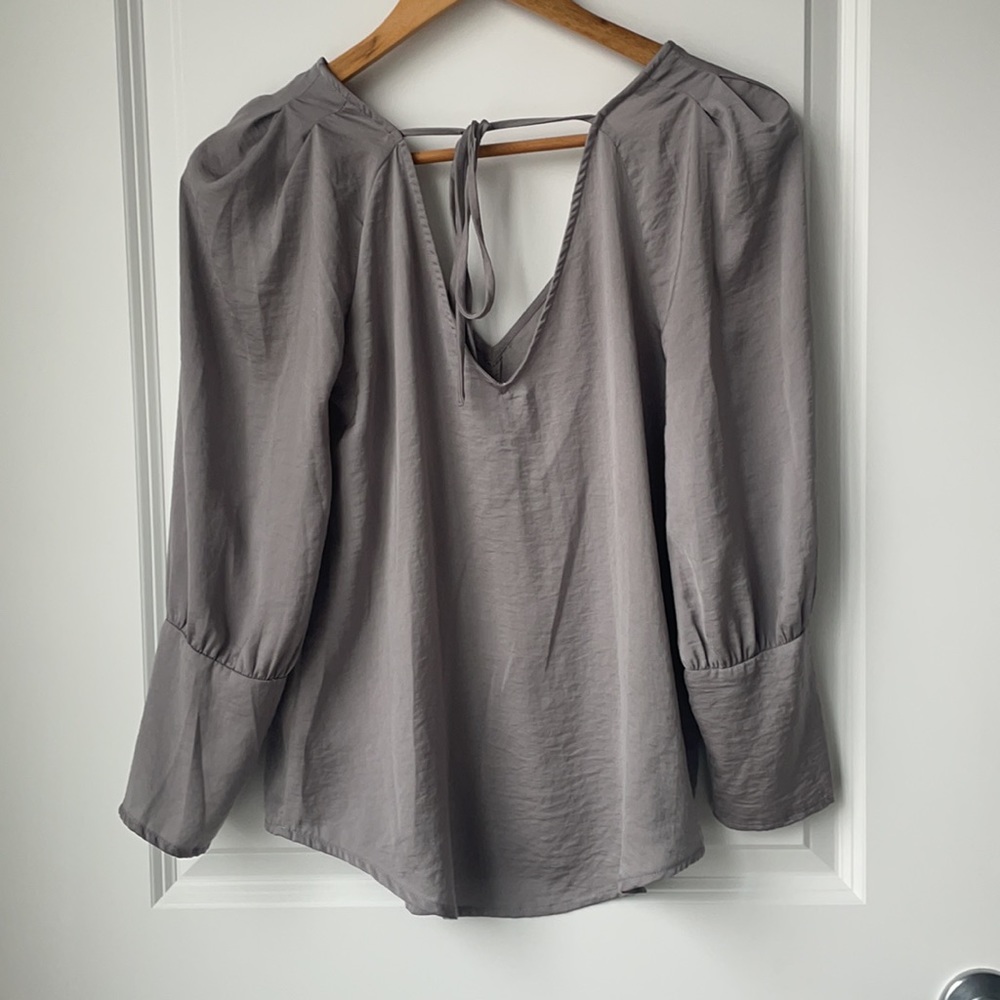 Express Blouse - Picture 4 of 4